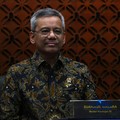 Menteri Keuangan Suahasil Nazara  dalam Konferensi Pers Sinergi Kebijakan Moneter & Fiskal di Ruang Konferensi Pers, Gedung Thamrin Lantai 1, Bank Indonesia, Jakarta Pusat, Kamis (24/9/2026). (CNBC Indonesia/Muhamad Sabki)