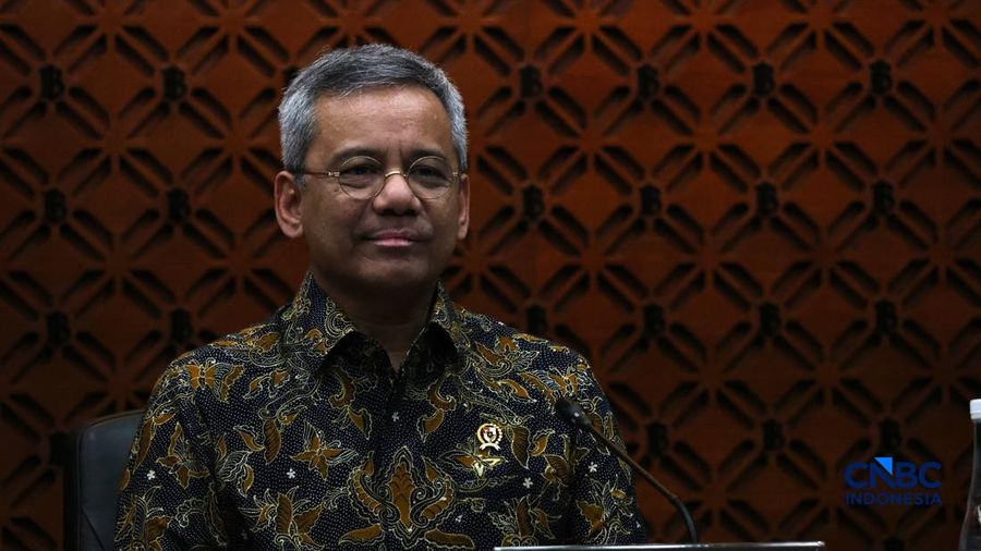 Menteri Keuangan Suahasil Nazara  dalam Konferensi Pers Sinergi Kebijakan Moneter & Fiskal di Ruang Konferensi Pers, Gedung Thamrin Lantai 1, Bank Indonesia, Jakarta Pusat, Kamis (24/9/2026). (CNBC Indonesia/Muhamad Sabki)