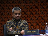Menteri Keuangan Suahasil Nazara  dalam Konferensi Pers Sinergi Kebijakan Moneter & Fiskal di Ruang Konferensi Pers, Gedung Thamrin Lantai 1, Bank Indonesia, Jakarta Pusat, Kamis (24/9/2026). (CNBC Indonesia/Muhamad Sabki)