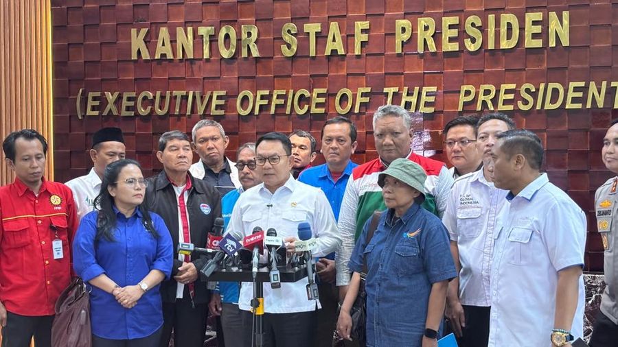 Perwakilan organisasi buruh menemui Kepala Staf Kepresidenan Jenderal (Purn.) Prof. Dr. Dudung Abdurachman di Gedung Bina Graha, Jakarta Pusat, Kamis (24/9/2026) pagi.