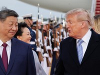 US President Donald Trump and Chinese President Xi Jinping react as Xi arrives ahead of a state visit at Joint Base Andrews, Maryland, US, September 23, 2026. REUTERS/Jonathan Ernst