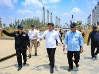 Ketua DPD RI, Sultan B. Najamudin, beserta rombongan didampingi oleh Kepala Otorita IKN, Basuki Hadimuljono, beserta jajaran meninjau langsung Kawasan Legislatif di Ibu Kota Nusantara (IKN), Penajam Paser Utara, Kalimantan Timur,  Selasa (22/09/2026)