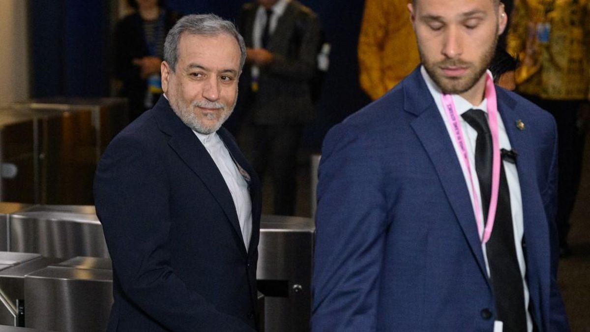 Iran Beri Syarat Ini ke AS untuk Buka Selat Hormuz — NadiKabar.com