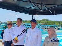 Menteri Kelautan dan Perikanan (MenKP) Sakti Wahyu Trenggono dalam Acara Sinergi Lintas Sektor: Tata Kelola dan Operasionalisasi KNMP, di KNMP Tongke-tongke, Kab. Sinjai, Sulawesi Selatan, Jumat (259/2026). (CNBC Indonesia/Martyasari Rizki)
