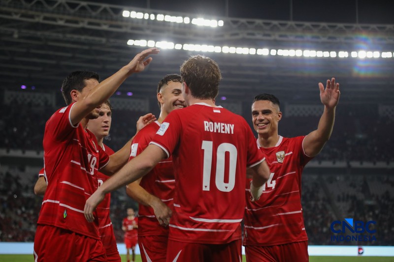 Pemain Timnas Indonesia Ole Romeny melakukan selebrasi usai mencetak gol laga melawan Timnas Singapura dalam FIFA ASEAN CUP 2026 di Stadion Utama Gelora Bung Karno (SUGBK), Senayan, Jakarta, Jumat (25/9/2026). (CNBC Indonesia/Faisal Rahman)
