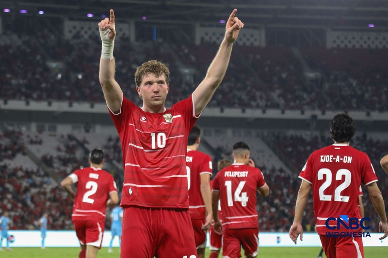 Pemain Timnas Indonesia Ole Romeny melakukan selebrasi usai mencetak gol laga melawan Timnas Singapura dalam FIFA ASEAN CUP 2026 di Stadion Utama Gelora Bung Karno (SUGBK), Senayan, Jakarta, Jumat (25/9/2026). (CNBC Indonesia/Faisal Rahman)