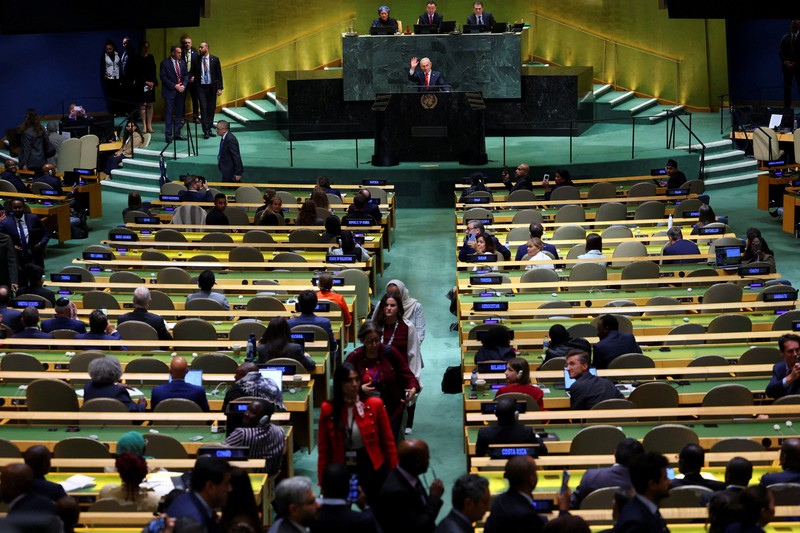Israel's Prime Minister Benjamin Netanyahu waves to delegates walking out of the General Assembly hall after he arrived to address the 81st United Nations General Assembly (UNGA) at UN headquarters in New York City, US, September 24, 2026.   REUTERS/Mike Segar     TPX IMAGES OF THE DAY