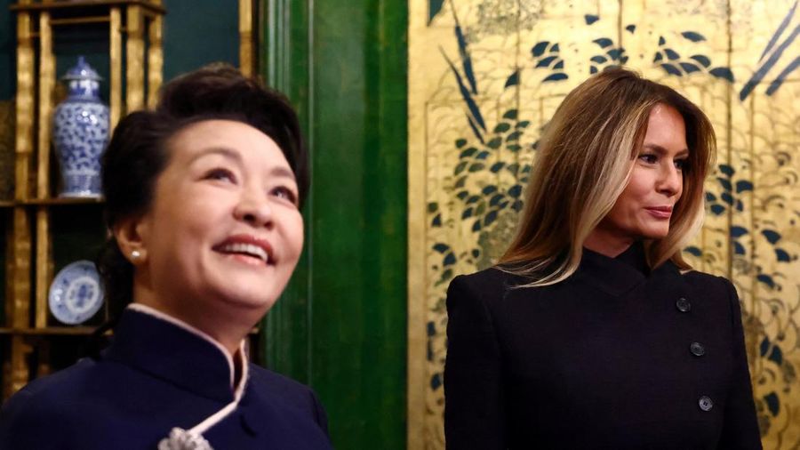 First lady of China Peng Liyuan and U.S. first lady Melania Trump visit the Smithsonian's National Museum Of Asian Art in Washington, D.C., US, September 24, 2026. Finn Gomez/Pool via REUTERS