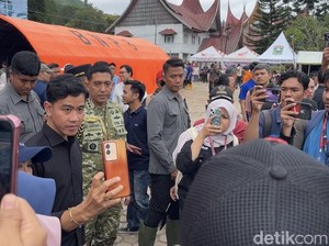Tinjau Lokasi Banjir Bandang Solok, Gibran Dorong Percepatan Perbaikan Akses