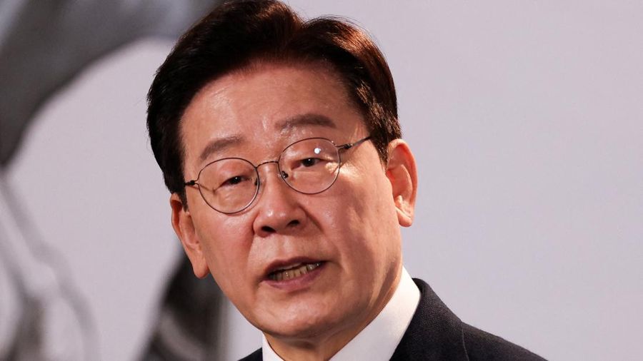 South Korean President Lee Jae-Myung speaks as he delivers a joint statement to the media following a bilateral meeting with Mexican President Claudia Sheinbaum (not pictured) at the National Palace in Mexico City, Mexico, September 24, 2026. REUTERS