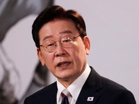 South Korean President Lee Jae-Myung speaks as he delivers a joint statement to the media following a bilateral meeting with Mexican President Claudia Sheinbaum (not pictured) at the National Palace in Mexico City, Mexico, September 24, 2026. REUTERS