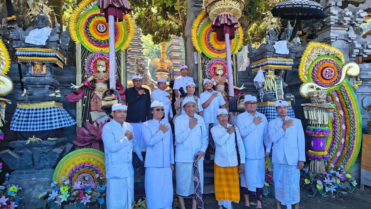 Sekjen Kemenbud Hadiri Upacara Tawur Agung Manca Wali Krama di Bali — NadiKabar.com