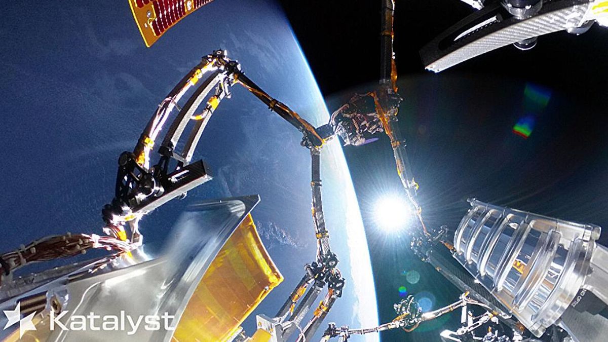 Ilustrasi berita Teknologi: Pesawat Antariksa Jatuh ke Bumi Setelah Gagal Selamatkan Teleskop NASA