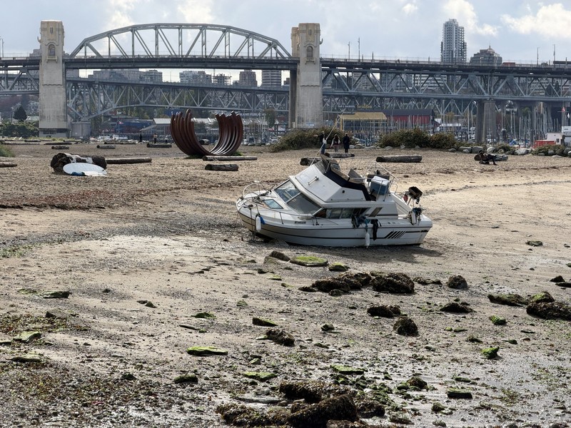 High tides caused by Hurricane Polo floods a beachfront restaurant in San Blas, Nayarit, Mexico, September 26, 2026. REUTERS/Christian Ruano