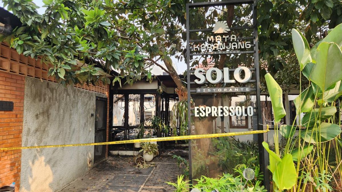 Penampakan Restoran di Kebayoran Baru Jaksel Rusak Akibat Kebakaran — NadiKabar.com