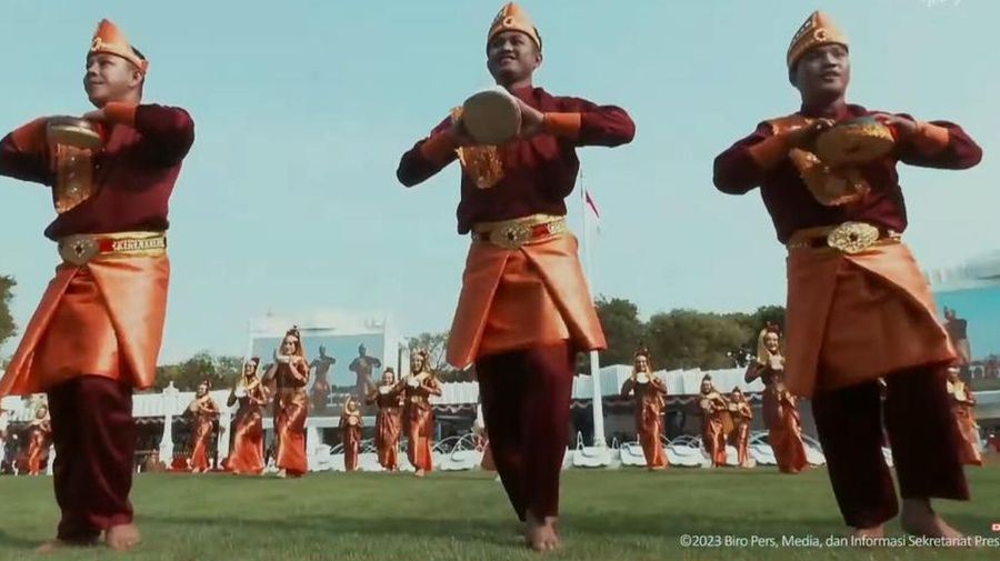 Tari Zapin Melayu. (Tangkapan Layar Youtube)