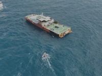 Tim Selam Gabungan yang terdiri dari Badan Nasional Pencarian dan Pertolongan (Basarnas), TNI Angkatan Laut (TNI AL), dan Potensi SAR kembali berhasil menemukan dan mengevakuasi lima korban dalam Operasi SAR kecelakaan KM Virgo Transport 8 di peraira