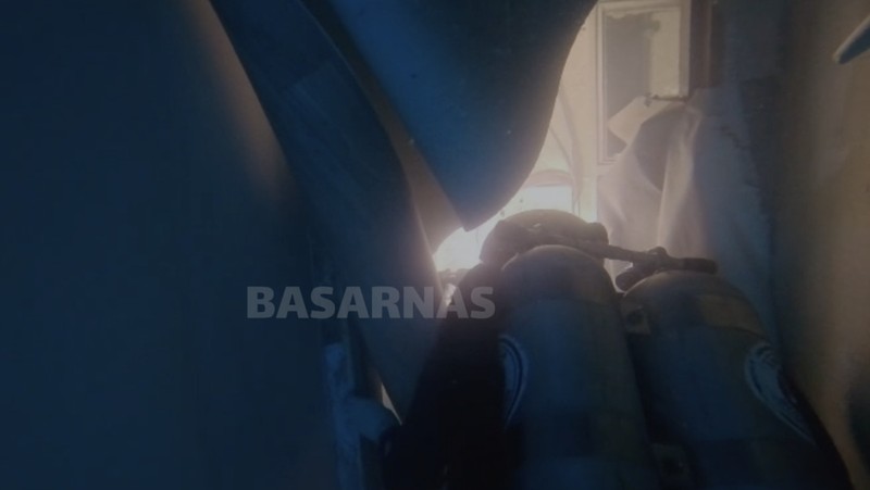 Tim Selam Gabungan yang terdiri dari Badan Nasional Pencarian dan Pertolongan (Basarnas), TNI Angkatan Laut (TNI AL), dan Potensi SAR kembali berhasil menemukan dan mengevakuasi lima korban dalam Operasi SAR kecelakaan KM Virgo Transport 8 di peraira