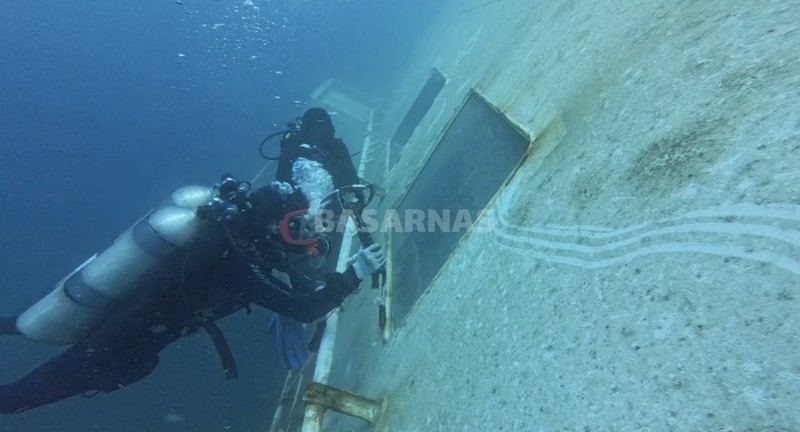 Tim Selam Gabungan yang terdiri dari Badan Nasional Pencarian dan Pertolongan (Basarnas), TNI Angkatan Laut (TNI AL), dan Potensi SAR kembali berhasil menemukan dan mengevakuasi lima korban dalam Operasi SAR kecelakaan KM Virgo Transport 8 di perairan Laut Jawa, Senin (28/9/2026). (Dok Basarnas)
