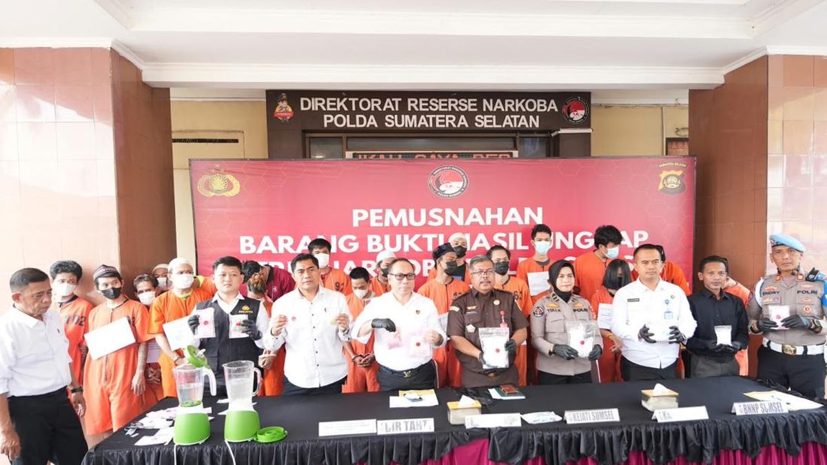Ilustrasi berita Nasional: Polda Sumsel Musnahkan 3,2 Kg Sabu dan 914 Butir Ekstasi
