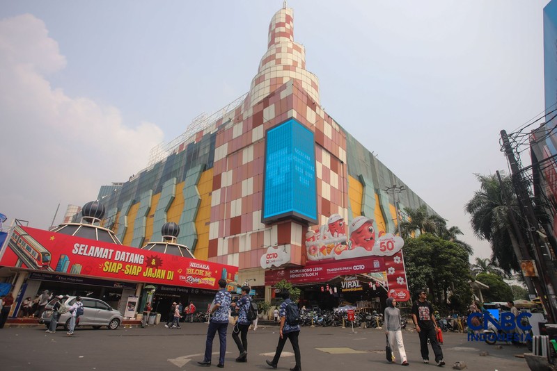 uasana kwasan Blok M yang akan direvitalisasi menjadi Transit Oriented Development (TOD), Senin (28/9/2026). (CNBC Indonesia/Faisal Rahman)