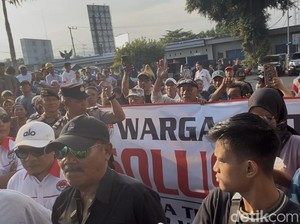 Geruduk ASDP, Warga Beri Waktu 3 Hari Atasi Kemacetan di Ketapang