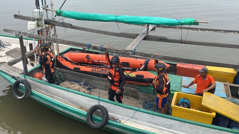 Operasi SAR kecelakaan KM Virgo Transport 8 di perairan Laut Jawa terus berlanjut. Pada Selasa, 29 September 2026, Tim Penyelam Gabungan yang terdiri dari Basarnas, TNI AL, dan Potensi SAR kembali melakukan penyelaman untuk mencari dan mengevakuasi k