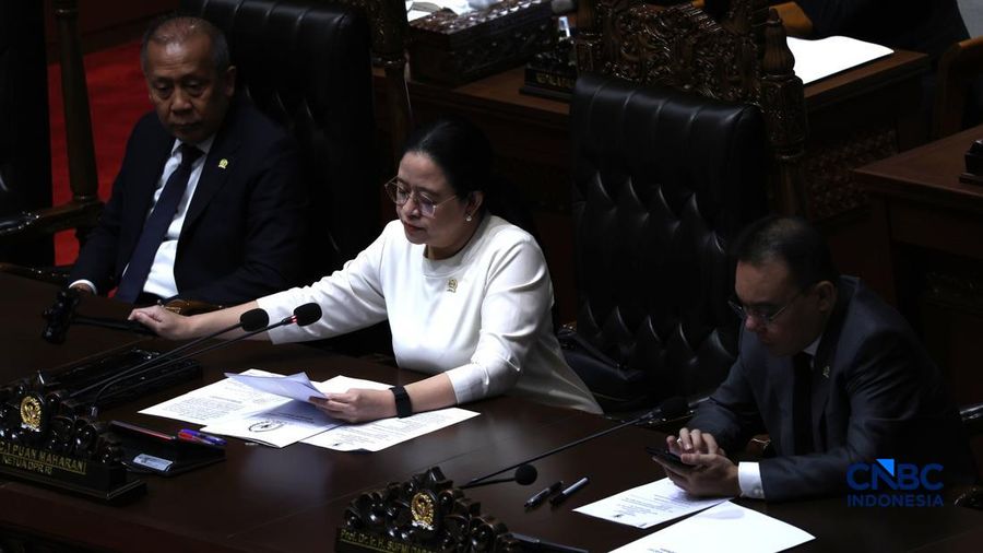 Ketua DPR Puan Maharani  pada Rapat Paripurna DPR RI Ke-7 Masa Persidangan I Tahun Sidang 2026-2027 di Kompleks Parlemen, Senayan, Jakarta, Selasa (29/9/2026). (CNBC Indonesia/Muhammad Sabki)