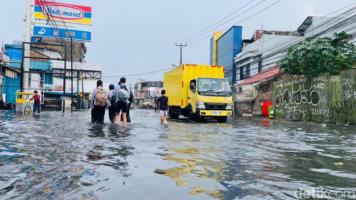 Ilustrasi berita Nasional: Jadek Kopo Bandung Banjir, Akses Jalan Lumpuh
