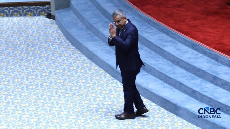 Menteri Keuangan (Menkeu), Suahasil Nazara saat dalam Rapat Paripurna DPR RI Ke-7 Masa Persidangan I Tahun Sidang 2026-2027 di Kompleks Parlemen, Senayan, Jakarta, Selasa (29/9/2026).
