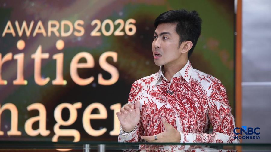 CEO PT Sucor Sekuritas, Bernadus Wijaya saat menyampaikan pemaparan dalam Road To CNBC Indonesia Awards 2026 Best Securities & Fund Manager di Jakarta, Rabu (30/9/2026). (CNBC Indonesia/Faisal Rahman)