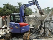 Klaster berfasilitas mewah di Lapas Cibinong, Bogor, dibongkar, Rabu (30/9/2026). Sejumlah bangunan kini rata dengan tanah usai jadi sorotan. (Rifkiato Nugroho/Detikcom)