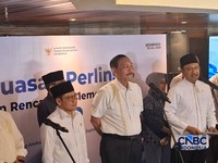 Konferensi pers program daftar ulang penerima bantuan sosial (bansos) 2027 (Chandra Dwi Pranata/CNBC Indonesia)