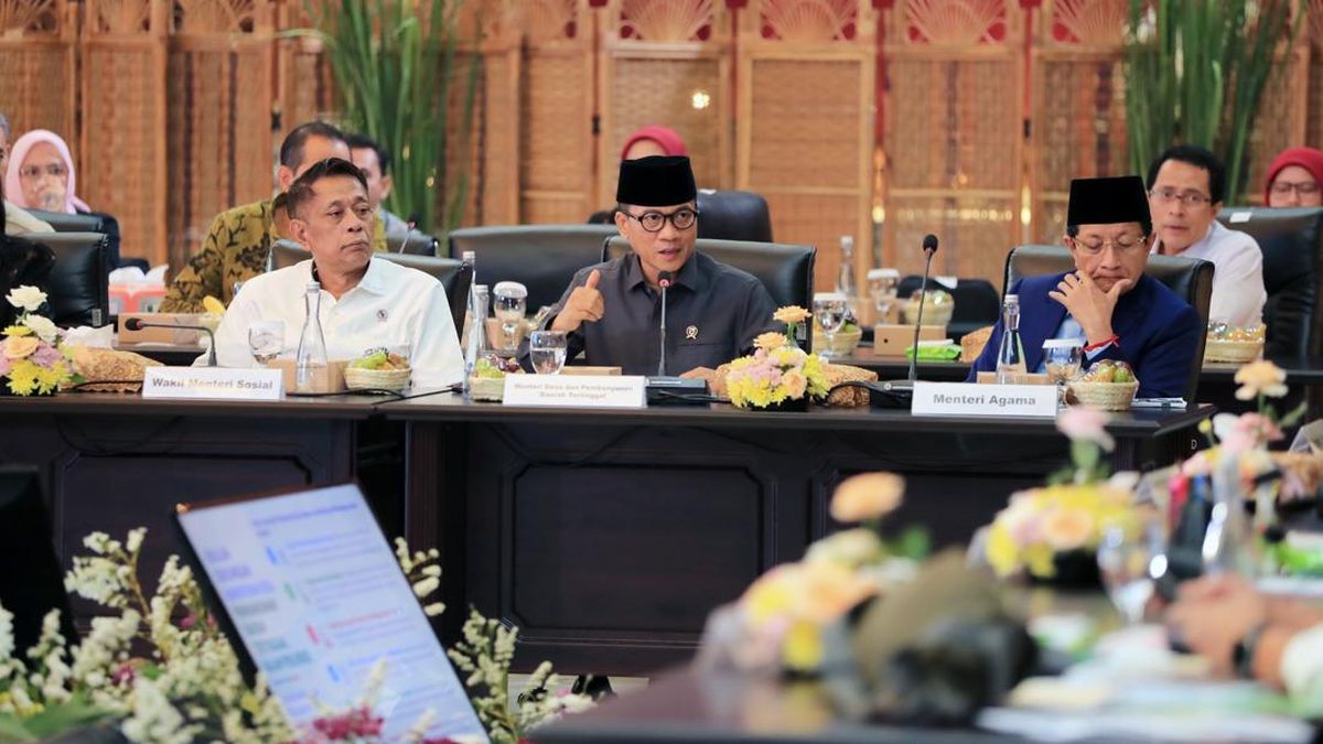 Ilustrasi berita Nasional: Mendes Yandri Minta Pendamping Desa Jadi Agen Perlindungan Sosial