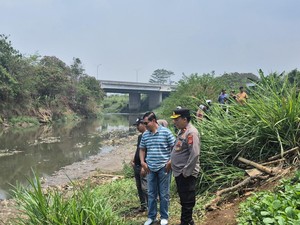 Geger Mayat Tanpa Identitas Ngambang di Sungai Citarum