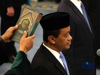 Bahlil Lahadalia saat dilantik Presiden Prabowo Subianto sebagai Menteri Koordinator Bidang Hilirisasi dan Transisi Energi/Menteri Energi dan Sumber Daya Mineral di Istana Negara, Jakarta, Kamis (1/10/2026). (CNBC Indonesia/Muhammad Sabki)