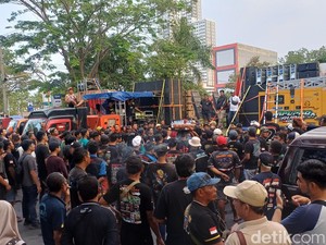 Demo Sopir Truk di Surabaya Sejak Kemarin Akhirnya Bubar