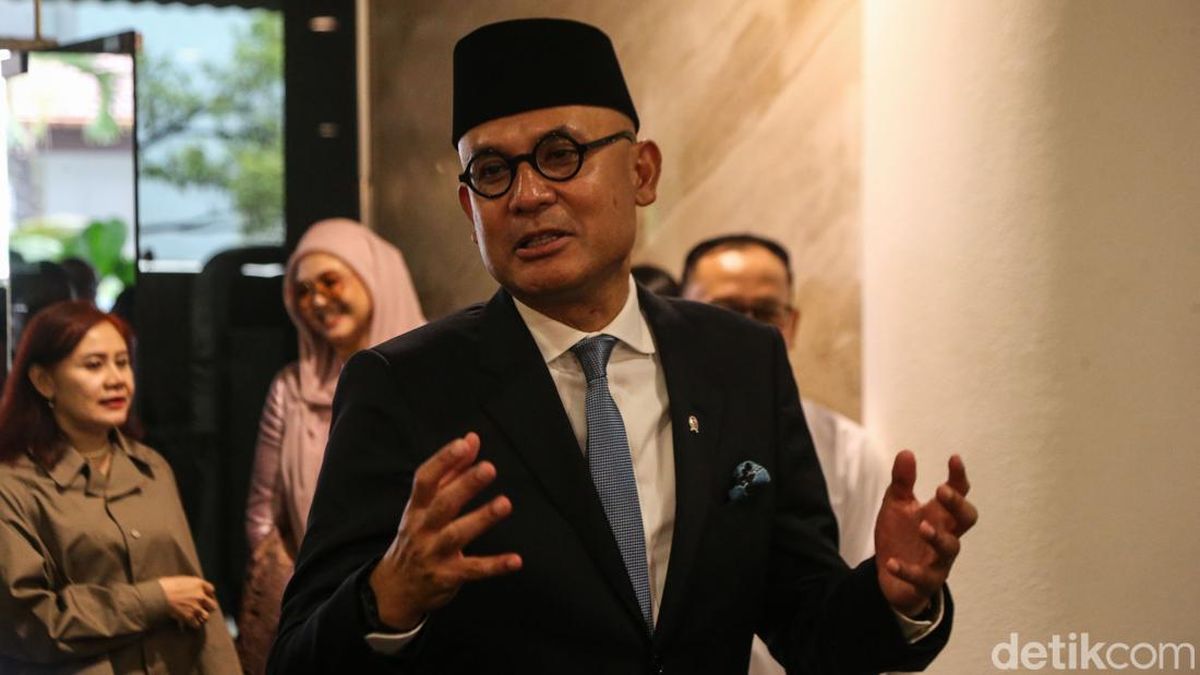 Menlu Arrmanatha Nasir Cerita Ditelepon Seskab Saat Bareng Sugiono di Kemlu — NadiKabar.com