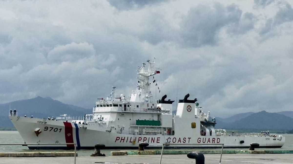 Ilustrasi berita Nasional: Tegang! Filipina Kirim Kapal-Pesawat Usir Kapal China di Lepas Pantainya