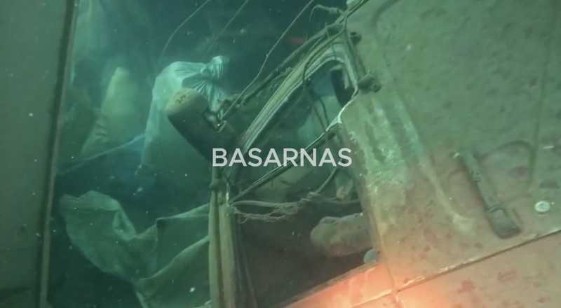 Memasuki hari ke-19 Operasi SAR kecelakaan KM Virgo Transport 8, Badan Nasional Pencarian dan Pertolongan (Basarnas) bersama unsur SAR gabungan terus melaksanakan pencarian korban yang masih dinyatakan hilang, Kamis (1/10/2026). (Dok Basarnas)