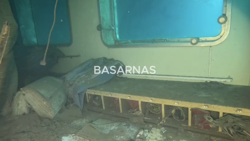 Memasuki hari ke-19 Operasi SAR kecelakaan KM Virgo Transport 8, Badan Nasional Pencarian dan Pertolongan (Basarnas) bersama unsur SAR gabungan terus melaksanakan pencarian korban yang masih dinyatakan hilang, Kamis (1/10/2026). (Dok Basarnas)