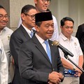 Menteri Koordiantor Bidang Hilirisasi dan Transisi Energi Sekaligus Menteri ESDM Bahlil Lahadalia saat konferensi pers di Kementerian ESDM, Jakarta, Kamis (01/10/2026). (CNBC Indonesia/Firda Dwi Muliawati)