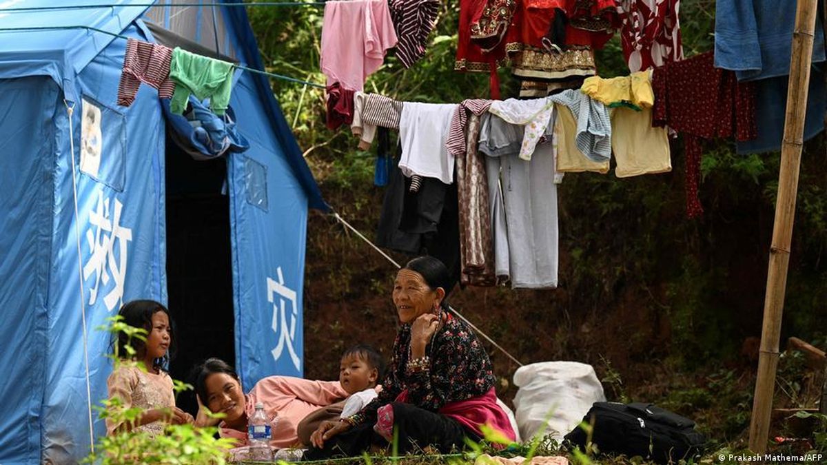 Keamanan dan Privasi Perempuan-Anak di Nepal Sangat Rentan Usai Banjir — NadiKabar.com