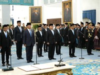 Pelantikan Menteri dan Wakil Menteri Kabinet Merah Putih sisa masa jabatan periode tahun 2024-2029 serta anggota Ombusdsman RI di Istana Negara, Jakarta, Kamis (1/10/2026). (Tangkapan Layar Youtube/Sekretariat Presiden)