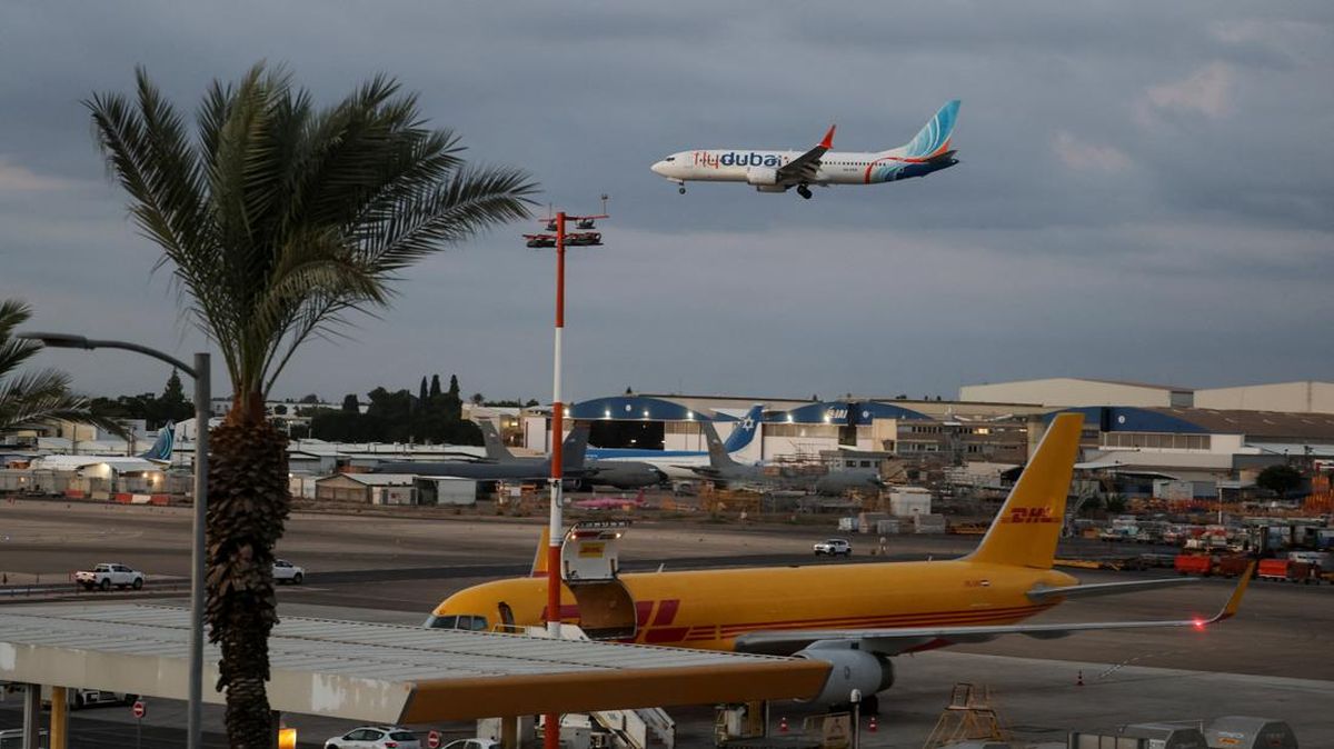 Flydubai ke Israel Hampir Dibajak, Ini Detik-detik Pilot Ditikam Kopilot — NadiKabar.com