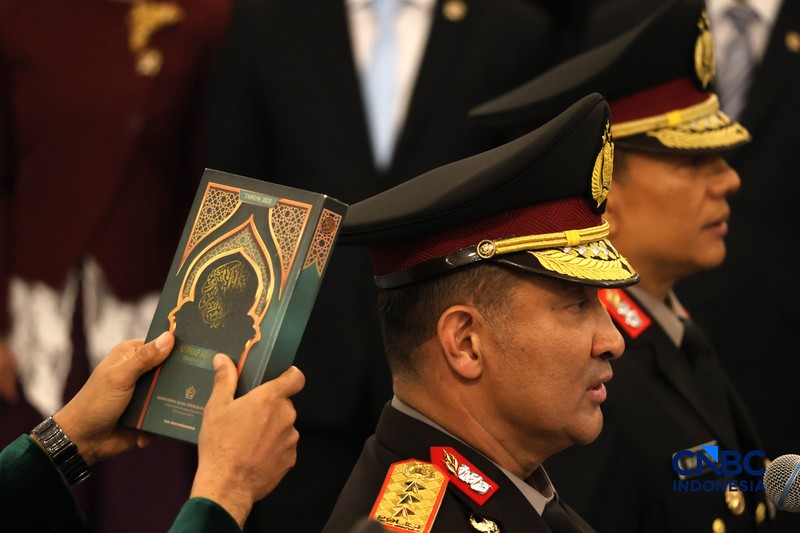 Presiden Prabowo Subianto melantik Kepala dan Wakil Kepala Kepolisian Negara RI di Istana Negara, Jakarta, Kamis (1/10/2026). (CNBC Indonesia/Muhammad Sabki)