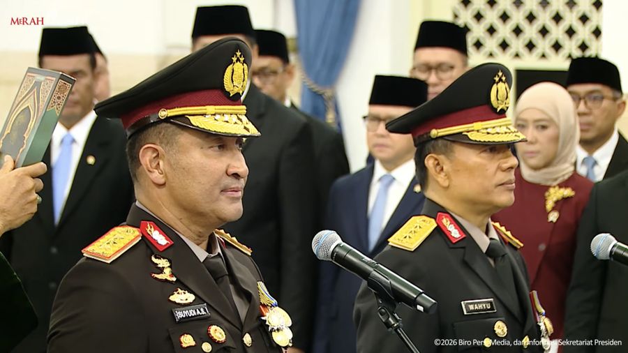 Presiden Prabowo Subianto melantik Kepala dan Wakil Kepala Kepolisian Negara RI RI di Istana Negara, Jakarta, Kamis (1/10/2026). (Tangkapan Layar Youtube/Sekretariat Presiden)