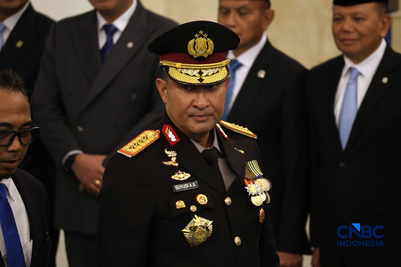 Presiden Prabowo Subianto melantik Kepala dan Wakil Kepala Kepolisian Negara RI di Istana Negara, Jakarta, Kamis (1/10/2026). (CNBC Indonesia/Muhammad Sabki)