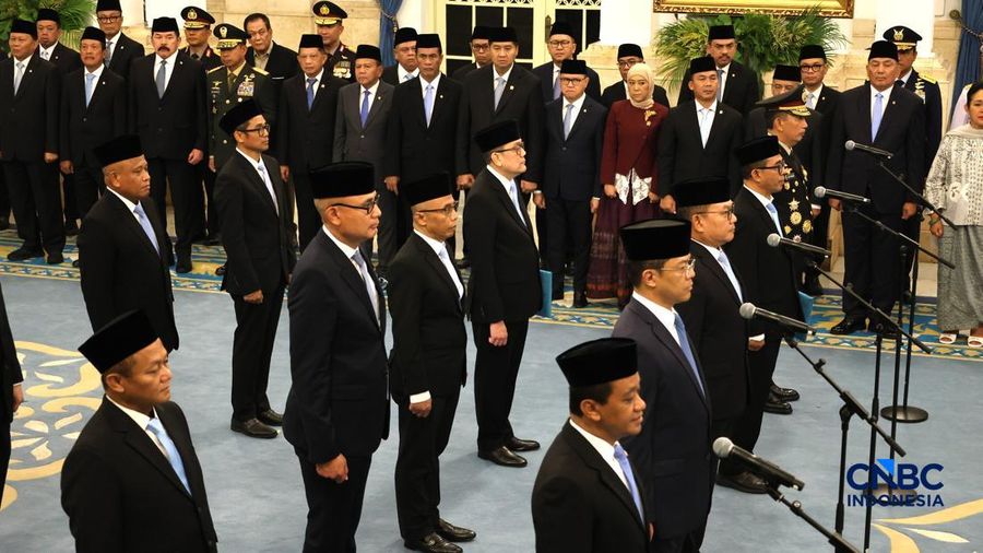 Prosesi Pelantikan Menteri dan Wakil Menteri Kabinet Merah Putih sisa masa jabatan periode tahun 2024-2029 serta anggota Ombusdsman RI di Istana Negara, Jakarta, Kamis (1/10/2026). (CNBC Indonesia/Muhammad Sabki)