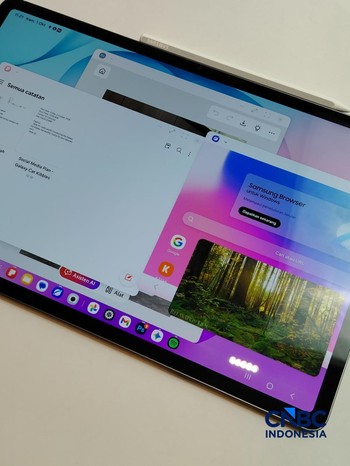 Samsung resmi meluncurkan dua produk baru dalam lini tabletnya. Seri Tab S12 hadir melalui Tab S12 Ultra dan Tab S12+. (CNBC Indonesia/Novina Putri Bestari)